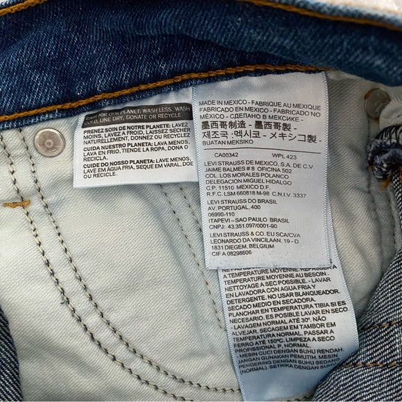 Levi's Denim Jean Shorts Size 30 Button Fly roll up hem - Picture 8 of 11